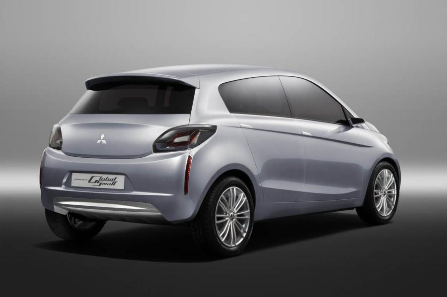 Mitsubishi E-Compact 2011 года  (фото 18 из 23)